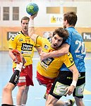 30.04.2016,  Krems,  Handball,  Handball Liga Austria,  HLA, VF,  UHK Krems,  Union Leoben,<br>WALZER Guenther, SCHOPF Tobias, JANDL Stephan<br><br><br>Copyright DIENER / Zierlinger <br>Marktgasse 3-7 / 4 / 5 / 21<br>A-1090 Wien<br>Telefax +43 1 955 32 35<br>Mobil +43 676 629 98 51<br>BA-CA<br>Bank Nr. 12000<br>Account Nr. 00712 223 783<br>e-mail: agentur@diener.at<br>Datenbank: www.diener.at