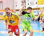 20.04.2017,  Krems,  Handball,  Handball Liga Austria,  HLA, VF,  UHK Krems,  SG Westwien<br>POSCH Fabian, MITTENDORFER Moritz<br><br><br>Copyright DIENER / Zierlinger <br>Marktgasse 3-7 / 4 / 5 / 21<br>A-1090 Wien<br>Telefax +43 1 955 32 35<br>Mobil +43 676 629 98 51<br>BA-CA<br>Bank Nr. 12000<br>Account Nr. 00712 223 783<br>e-mail: agentur@diener.at<br>Datenbank: www.diener.at