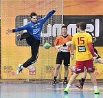 28.10.2016, Krems, Handball,  Handball Liga Austria, HLA, GD, UHK Krems, Bregenz,<br>MUSEL Gregory, JUSUFHODCIC Andrei, ESEGOVIC Ante, HASECIC Kenan<br><br><br>Copyright / www. sportfotos. at<br>Missongasse 21<br>A - 3500 Krems<br>zierlinger@sportfotos.at<br>www.sportfotos.at<br>Kremser Bank <br>BIC SPKDAT21XXX<br>IBAN AT392022800704000918<br>