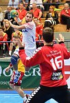 04.10.2016, Krems, Handball, Handball Liga Austria, HLA, GD, UHK Krems, HC Hard,<br>RASCHLE Luca, DEIFL Florian<br><br><br>Copyright / www. sportfotos. at<br>Missongasse 21<br>A - 3500 Krems<br>zierlinger@sportfotos.at<br>www.sportfotos.at<br>Kremser Bank <br>BIC SPKDAT21XXX<br>IBAN AT392022800704000918