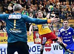 25.11.2016, Krems, Handball, Handball Liga Austria, HLA, GD, UHK Krems, HC Linz,<br>MIJAILOVIC Nenad, VISY Norbert, KIKANOVIC Luka<br><br><br><br><br>Copyright / www. sportfotos. at<br>Missongasse 21<br>A - 3500 Krems<br>zierlinger@sportfotos.at<br>www.sportfotos.at<br>Kremser Bank <br>BIC SPKDAT21XXX<br>IBAN AT392022800704000918