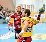 15.10.2016, Krems, Handball, Handball Liga Austria, HLA, GD, UHK Krems,  HT Schwaz,<br>PRAKAPENIA Anton, FEICHTINGER Sebastian<br><br><br>Copyright / www. sportfotos. at<br>Missongasse 21<br>A - 3500 Krems<br>zierlinger@sportfotos.at<br>www.sportfotos.at<br>Kremser Bank <br>BIC SPKDAT21XXX<br>IBAN AT392022800704000918