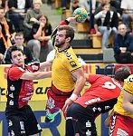 15.10.2016, Krems, Handball, Handball Liga Austria, HLA, GD, UHK Krems,  HT Schwaz,<br>WANITSCHEK Alexander, FEICHTINGER Sebastian, HARBUZ Hleb<br><br><br>Copyright / www. sportfotos. at<br>Missongasse 21<br>A - 3500 Krems<br>zierlinger@sportfotos.at<br>www.sportfotos.at<br>Kremser Bank <br>BIC SPKDAT21XXX<br>IBAN AT392022800704000918