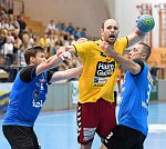 03.09.2016, Krems, Handball, Handball Liga Austria, HLA, GD, UHK Krems, SC Ferlach,<br>KROBATH Leander, MITKOV Vlatko, ARNAUDOVSKI Risto<br><br><br><br>Copyright / www. sportfotos. at<br>Missongasse 21<br>A - 3500 Krems<br>zierlinger@sportfotos.at<br>www.sportfotos.at<br>Kremser Bank <br>BIC SPKDAT21XXX<br>IBAN AT392022800704000918<br>