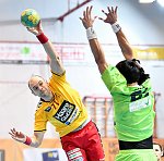 16.12.2016, Krems, Handball, Handball Liga Austria, HLA, GD, UHK Krems, SG Westwien<br>MITKOV Vlatko, HAJDU Gabor<br><br><br>Copyright / www. sportfotos. at<br>Missongasse 21<br>A - 3500 Krems<br>zierlinger@sportfotos.at<br>www.sportfotos.at<br>Kremser Bank <br>BIC SPKDAT21XXX<br>IBAN AT392022800704000918<br>