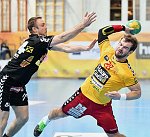 18.11.2016, Krems, Handball, Handball Liga Austria, HLA, GD, UHK Krems, WAT Margareten,<br>ZIURA Vytautas, FEICHTINGER Sebastian<br><br><br>Copyright / www. sportfotos. at<br>Missongasse 21<br>A - 3500 Krems<br>zierlinger@sportfotos.at<br>www.sportfotos.at<br>Kremser Bank <br>BIC SPKDAT21XXX<br>IBAN AT392022800704000918<br>