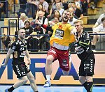 12.05.2018, Krems, Handball, Handball Liga Austria, HLA, 2.HF, UHK Krems, WAT Margareten,<br>ZIURA Vytautas, FEICHTINGER Sebastian, GANGEL Lukas<br><br><br>Copyright / www. sportfotos. at<br>Missongasse 21<br>A - 3500 Krems<br>zierlinger@sportfotos.at<br>www.sportfotos.at<br>Kremser Bank <br>BIC SPKDAT21XXX<br>IBAN AT392022800704000918<br>
