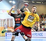 05.05.2018, Krems, Handball, Handball Liga Austria, HLA, 3.VF, UHK Krems,  HT Schwaz,<br>PYSHKIN Alexander, HASECIC Kenan<br><br><br>Copyright / www. sportfotos. at<br>Missongasse 21<br>A - 3500 Krems<br>zierlinger@sportfotos.at<br>www.sportfotos.at<br>Kremser Bank <br>BIC SPKDAT21XXX<br>IBAN AT392022800704000918