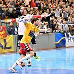 02.03.2018, Krems, Handball, Handball Liga Austria, HLA, BR, UHK Krems, HC Hard,<br>SURAC Domagoj, SCHOPF Tobias<br><br><br>Copyright / www. sportfotos. at<br>Missongasse 21<br>A - 3500 Krems<br>zierlinger@sportfotos.at<br>www.sportfotos.at<br>Kremser Bank <br>BIC SPKDAT21XXX<br>IBAN AT392022800704000918