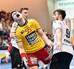 02.03.2018, Krems, Handball, Handball Liga Austria, HLA, BR, UHK Krems, HC Hard,<br>TOMANN Aron, HERBURGER Lukas, ZIVKOVIC Boris<br><br><br>Copyright / www. sportfotos. at<br>Missongasse 21<br>A - 3500 Krems<br>zierlinger@sportfotos.at<br>www.sportfotos.at<br>Kremser Bank <br>BIC SPKDAT21XXX<br>IBAN AT392022800704000918