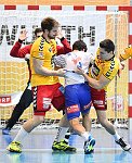 03.11.2017, Krems, Handball, Handball Liga Austria, HLA, GD, UHK Krems, HC Bruck,<br>POSCH Fabian, PLASSNIG Luca, TOMANN Aron<br><br><br>Copyright / www. sportfotos. at<br>Missongasse 21<br>A - 3500 Krems<br>zierlinger@sportfotos.at<br>www.sportfotos.at<br>Kremser Bank <br>BIC SPKDAT21XXX<br>IBAN AT392022800704000918