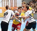 21.10.2017, Krems, Handball, Handball Liga Austria, HLA, GD, UHK Krems, HC Hard,<br>SURAC Domagoj, JOCHMANN Jakob, HERBURGER Lukas<br><br><br>Copyright / www. sportfotos. at<br>Missongasse 21<br>A - 3500 Krems<br>zierlinger@sportfotos.at<br>www.sportfotos.at<br>Kremser Bank <br>BIC SPKDAT21XXX<br>IBAN AT392022800704000918