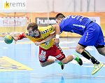08.09.2017, Krems, Handball, Handball Liga Austria, HLA, GD, UHK Krems, HC Linz,<br>FEICHTINGER Sebastian, PRERDRAGOVIC Srdjan<br><br><br><br><br>Copyright / www. sportfotos. at<br>Missongasse 21<br>A - 3500 Krems<br>zierlinger@sportfotos.at<br>www.sportfotos.at<br>Kremser Bank <br>BIC SPKDAT21XXX<br>IBAN AT392022800704000918