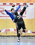 10.12.2017, Krems, Handball, Handball Liga Austria, HLA, GD, UHK Krems, HSG Graz,<br>DEIFL Florian, GESSLBAUER Timo<br><br><br>Copyright / www. sportfotos.at<br>Missongasse 21<br>A - 3500 Krems<br>zierlinger@sportfotos.at<br>www.sportfotos.at<br>Kremser Bank <br>BIC SPKDAT21XXX<br>IBAN AT392022800704000918<br>