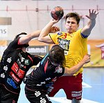 23.09.2017, Krems, Handball, Handball Liga Austria, HLA, GD, UHK Krems,  HT Schwaz,<br>SCHMID Manuel, KANDOLF Thomas, JOCHMANN Jakob<br><br><br>Copyright / www. sportfotos. at<br>Missongasse 21<br>A - 3500 Krems<br>zierlinger@sportfotos.at<br>www.sportfotos.at<br>Kremser Bank <br>BIC SPKDAT21XXX<br>IBAN AT392022800704000918