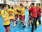 23.09.2017, Krems, Handball, Handball Liga Austria, HLA, GD, UHK Krems,  HT Schwaz,<br>Siegesjubel Krems<br><br><br>Copyright / www. sportfotos. at<br>Missongasse 21<br>A - 3500 Krems<br>zierlinger@sportfotos.at<br>www.sportfotos.at<br>Kremser Bank <br>BIC SPKDAT21XXX<br>IBAN AT392022800704000918