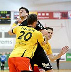 21.04.2012, Krems, Handball, Handball Liga Austria, <br>HLA, MPO, UHK Krems, Bregenz,<br>WAGESREITER Markus, LAZAREVIC Uros, BELAS Ivica<br><br>Copyright DIENER / Zierlinger Karl<br>Marktgasse 3-7 / 4 / 5 / 21<br>A-1090 Wien<br>Telefax +43 1 955 32 35<br>Mobil +43 676 629 98 51<br>BA-CA<br>Bank Nr. 12000<br>Account Nr. 00712 223 783<br>e-mail: agentur@diener.at<br>Datenbank: www.diener.at