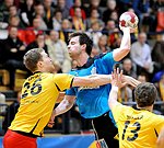 25.02.2012, Krems, Handball, Handball Liga Austria, HLA, MPO, UHK Krems - HC Linz,<br>VIZVARY Kristof, LEHNER Stefan<br><br><br>Copyright DIENER / Zierlinger Karl<br>Marktgasse 3-7 / 4 / 5 / 21<br>A-1090 Wien<br>Telefax +43 1 955 32 35<br>Mobil +43 676 629 98 51<br>BA-CA<br>Bank Nr. 12000<br>Account Nr. 00712 223 783<br>e-mail: agentur@diener.at<br>Datenbank: www.diener.at