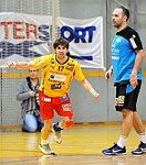 25.02.2012, Krems, Handball, Handball Liga Austria, HLA, MPO, UHK Krems - HC Linz,<br>SCHOPF Tobias, SCHNEIDER Uwe<br><br>Copyright DIENER / Zierlinger Karl<br>Marktgasse 3-7 / 4 / 5 / 21<br>A-1090 Wien<br>Telefax +43 1 955 32 35<br>Mobil +43 676 629 98 51<br>BA-CA<br>Bank Nr. 12000<br>Account Nr. 00712 223 783<br>e-mail: agentur@diener.at<br>Datenbank: www.diener.at
