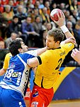 11.02.2012, Krems, Handball, Handball Liga Austria, <br>HLA, MPO, UHK Krems - HIT Tirol,<br>PEROVIC Draguljub, VIZVARY Kristof<br><br><br>Copyright DIENER / Zierlinger Karl<br>Marktgasse 3-7 / 4 / 5 / 21<br>A-1090 Wien<br>Telefax +43 1 955 32 35<br>Mobil +43 676 629 98 51<br>BA-CA<br>Bank Nr. 12000<br>Account Nr. 00712 223 783<br>e-mail: agentur@diener.at<br>Datenbank: www.diener.at