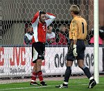 09.10.2004<br>�sterreich - Polen/1:3 (1:1)<br>STANDFEST Joachim, MANNINGER Alexander, deprimiert nach dem 1:3<br>91. Minute