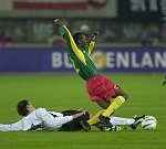 17.03.2002<br>�sterreich - Kamerun/0:0<br>AUFHAUSER Rene (�sterreich)<br>ETAME MAYER Lauren (Kamerun)<br>17. Minute