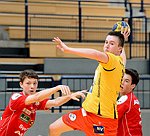 26.05.2012, Krems, Handball, Oesterreichische Meisterschaften U-18M, Krems/St.Poelten - HC Hard<br>STEURER Julian, STACHELBERGER Lukas, LABENBACHER Sebastian<br><br><br><br>Copyright DIENER / Zierlinger Karl<br>Marktgasse 3-7 / 4 / 5 / 21<br>A-1090 Wien<br>Telefax +43 1 955 32 35<br>Mobil +43 676 629 98 51<br>BA-CA<br>Bank Nr. 12000<br>Account Nr. 00712 223 783<br>e-mail: agentur@diener.at<br>Datenbank: www.diener.at