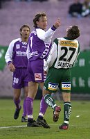 24.02.2002<br>Rapid - Salzburg/1:0(1:0)<br>SOBOTZIK Thomas (Rapid)<br>PFEIFENBERGER Heimo (Salzburg)<br>kleine Meinungsverschiedenheit<br>26. Minute