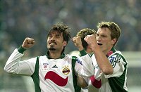 06.03.2002<br>Rapid - Austria/1:1(0:1)<br>LAGONIKAKIS Andreas, HERZOG Andreas<br>jubeln �ber das Tor zum 1:1<br>57. Minute