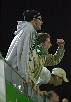 07.08.2002<br>Austria - Rapid/1:1(1:0)<br>Fans gehen wegen des Tors zum 1:1 auf die Barrikaden<br>86. Minute<br>