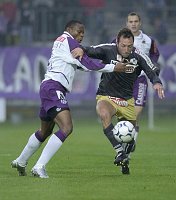 09.11.2003<br>Austria - Salzburg/0:0<br>AFOLABI Rabiu (Austria)<br>SCHRIEBL Alexander (Salzburg)<br>13. Minute