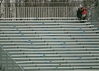 21.02.2004<br>Austria - Pasching/0:1(0:1)<br>sp�rlich besetzte Osttrib�ne