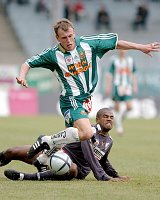 20.03.2004<br>Rapid - Salzburg/2:0 (1:0)<br>LAWAREE Axel (Rapid)<br>SUAZO Maynor (Salzburg)<br>45. Minute