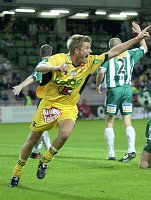 31.09.2003<br>Rapid - K�rnten/2:2(1:1)<br>AMBROSIUS Thomas freut sich �ber sein Tor zum 1:0<br>21. Minute