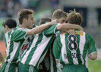 14.09.2003<br>Rapid - GAK/2:1 (0:1)<br>IVANSCHITZ Andreas, der Sch�tze des 2:1<br>Vico und Wagner gratulieren<br>59. Minute<br>