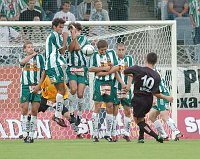 11.09.2004<br>Rapid - Admira/2:1 (2:0)<br>BJELICA Nenad beim Freisto�<br>34. Minute