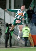 14.11.2004<br>Rapid - Pasching/3:0 (2:0)<br>HOFMANN Steffen, Freudensprung nach dem 3:0<br>75. Minute