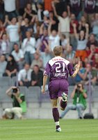 01.08.2004<br>Austria - Rapid/1:1(1:1)<br>RUSHFELDT Sigurd, Jubellauf nach dem Tor zum 1:1<br>17. Minute<br>