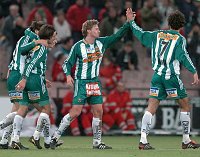 27.11.2004<br>Rapid - Sturm/4:1 (1:1)<br>Kulovits, Kincl, Martinez, Korsos, Hlinka<br>freuen sich �ber das 4:1 durch KINCL Marek<br>92. Minute