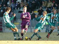 13.03.2005<br>Austria - Rapid/1:0 (1:0)<br>VACHOUSEK Stepan (Austria)<br>HLINKA Peter, HIDEN Martin (Rapid)<br>45. Minute