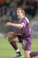 02.04.2005<br>Austria - Tirol/1:0 (0:0)<br>RUSHFELDT Sigurd, beschwert sich �ber eine Linienrichterentscheidung<br>62. Minute<br>