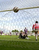 05.05.2005<br>Austria - GAK/0:3 (0:1) Abbruch in der 80. Minute<br>DIDULICA Joey, AFOLABI Rabiu (Austria)<br>KOLLMANN Roand (GAK), nach dem 0:2<br>62. Minute