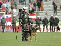 05.05.2005<br>Austria - GAK/0:3 (0:1) Abbruch in der 80. Minute<br>Polizei sch�tzt den GAK-Sektor