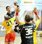 17.09.2011, Krems, Handball, Handball Liga Austria, <br>HLA,, UHK Krems - Bregenz,<br>SCHMOELZ Johann, MAYER Lucas, VIZVARY Kristof, PODVRSIC Andraz<br><br><br>Copyright DIENER / Karl Zierlinger<br>Marktgasse 3-7 / 4 / 5 / 21<br>A-1090 Wien<br>Telefax +43 1 955 32 35<br>Mobil +43 676 629 98 51<br>BA-CA<br>Bank Nr. 12000<br>Account Nr. 00712 223 783<br>e-mail: agentur@diener.at<br>Datenbank: www.diener.at
