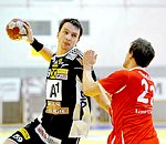 24.11.2011, Krems, Handball, Handball Liga Austria, HLA, UHK Krems, Fivers WAT Margareten, <br>KOLAR Markus, CHALUPA Georg<br><br><br>Copyright DIENER / Zierlinger Karl<br>Marktgasse 3-7 / 4 / 5 / 21<br>A-1090 Wien<br>Telefax +43 1 955 32 35<br>Mobil +43 676 629 98 51<br>BA-CA<br>Bank Nr. 12000<br>Account Nr. 00712 223 783<br>e-mail: agentur@diener.at<br>Datenbank: www.diener.at