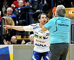 16.12.2011, Krems, Handball, Handball Liga Austria, HLA, UHK Krems, HC Hard<br>KNAUTH Michael, HURICH Reinhard<br><br><br>Copyright DIENER / Zierlinger Karl<br>Marktgasse 3-7 / 4 / 5 / 21<br>A-1090 Wien<br>Telefax +43 1 955 32 35<br>Mobil +43 676 629 98 51<br>BA-CA<br>Bank Nr. 12000<br>Account Nr. 00712 223 783<br>e-mail: agentur@diener.at<br>Datenbank: www.diener.at