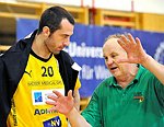 16.12.2011, Krems, Handball, Handball Liga Austria, HLA, UHK Krems, HC Hard<br>LAZAREVIC Uros, SZILAGYI Istvan<br><br><br>Copyright DIENER / Zierlinger Karl<br>Marktgasse 3-7 / 4 / 5 / 21<br>A-1090 Wien<br>Telefax +43 1 955 32 35<br>Mobil +43 676 629 98 51<br>BA-CA<br>Bank Nr. 12000<br>Account Nr. 00712 223 783<br>e-mail: agentur@diener.at<br>Datenbank: www.diener.at