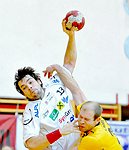16.12.2011, Krems, Handball, Handball Liga Austria, HLA, UHK Krems, HC Hard<br>TANASKOVIC Marko, SCHMOELZ Johann<br><br><br>Copyright DIENER / Zierlinger Karl<br>Marktgasse 3-7 / 4 / 5 / 21<br>A-1090 Wien<br>Telefax +43 1 955 32 35<br>Mobil +43 676 629 98 51<br>BA-CA<br>Bank Nr. 12000<br>Account Nr. 00712 223 783<br>e-mail: agentur@diener.at<br>Datenbank: www.diener.at