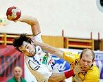 16.12.2011, Krems, Handball, Handball Liga Austria, HLA, UHK Krems, HC Hard<br>TANASKOVIC Marko, BELAS Ivica<br><br><br><br>Copyright DIENER / Zierlinger Karl<br>Marktgasse 3-7 / 4 / 5 / 21<br>A-1090 Wien<br>Telefax +43 1 955 32 35<br>Mobil +43 676 629 98 51<br>BA-CA<br>Bank Nr. 12000<br>Account Nr. 00712 223 783<br>e-mail: agentur@diener.at<br>Datenbank: www.diener.at