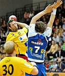 08.10.2011;  Krems;  Handball;  HLA;  UHK Krems - HIT Tirol;<br>LAZAREVIC Uros, BABARSKAS Povilas<br><br>Copyright DIENER / Zierlinger Karl<br>Marktgasse 3-7 / 4 / 5 / 21<br>A-1090 Wien<br>Telefax +43 1 955 32 35<br>Mobil +43 676 629 98 51<br>BA-CA<br>Bank Nr. 12000<br>Account Nr. 00712 223 783<br>e-mail: agentur@diener.at<br>Datenbank: www.diener.at